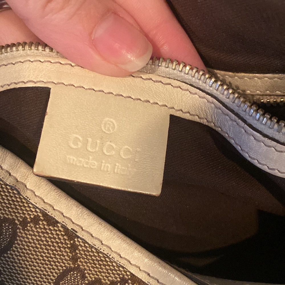 Gucci Handbag - Picture 6 of 10